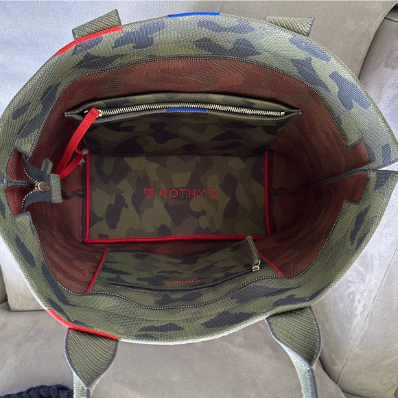 ✨❌ SOLD ❌ Rothy's Green Camo Essential Tote - Picture 3 of 4